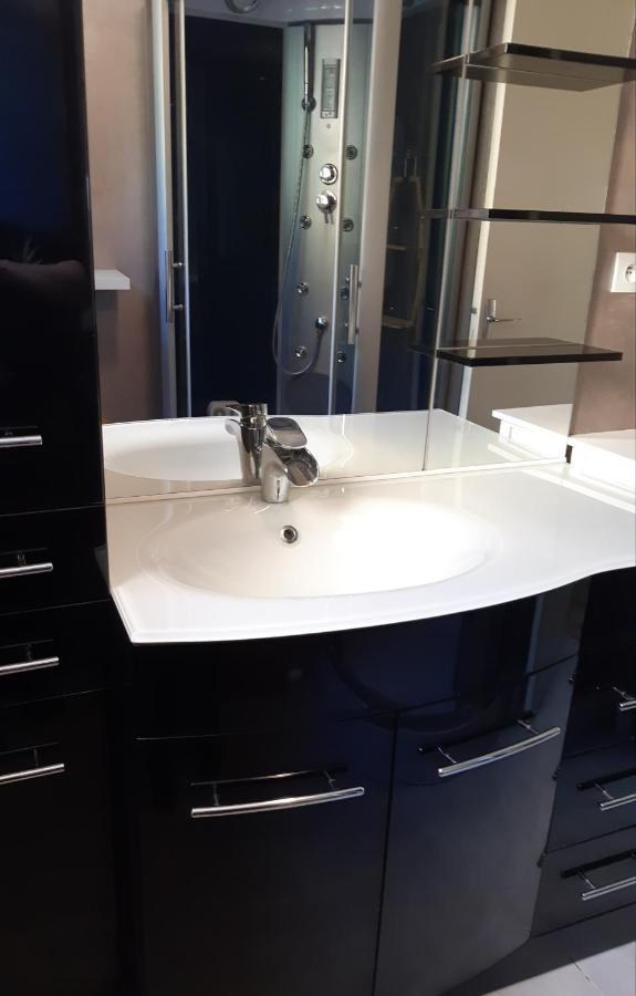 70 M2 Maison Moderne 3 Etoiles Saint-Pierre-la-Mer  Buitenkant foto